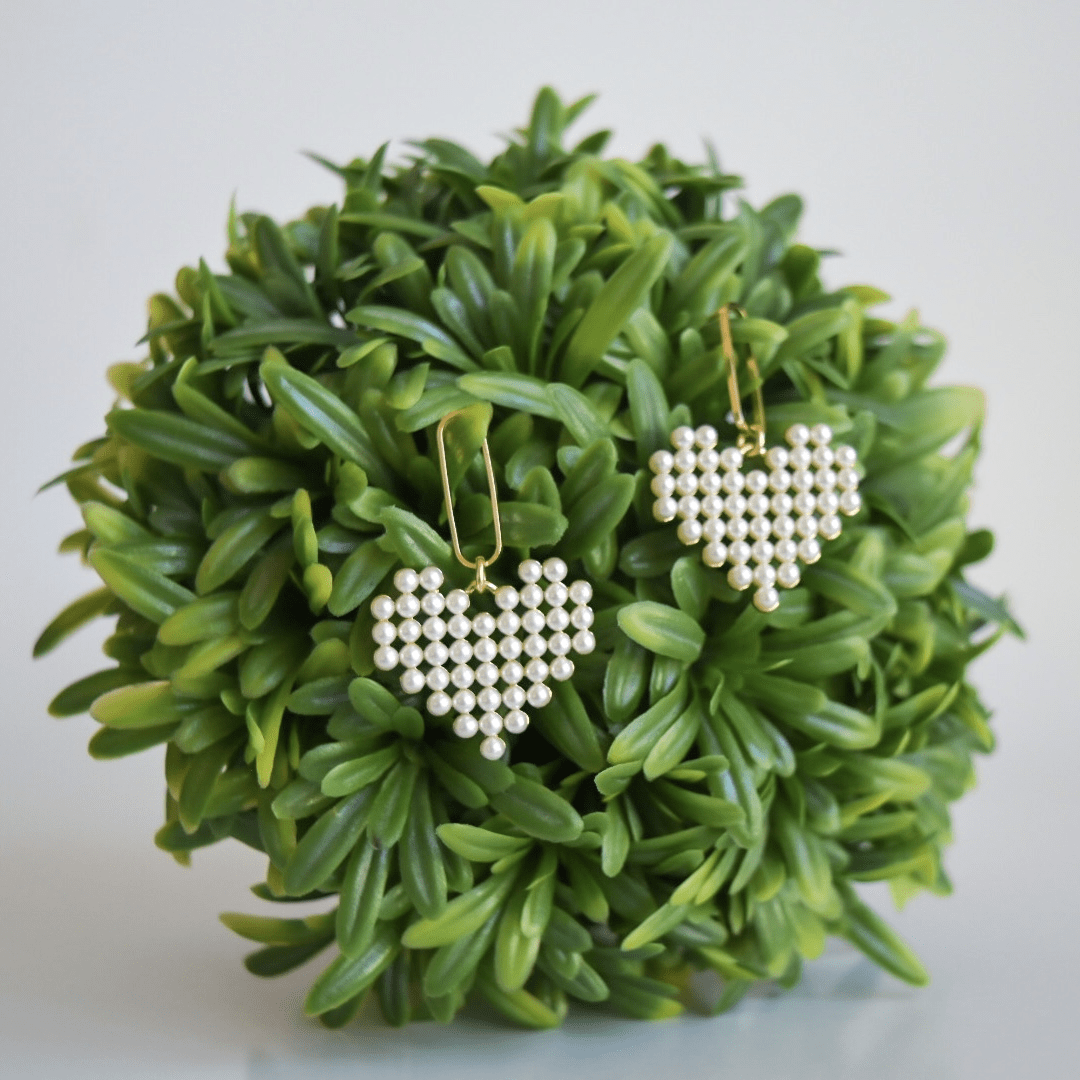 Sweet Heart Pearl Earrings